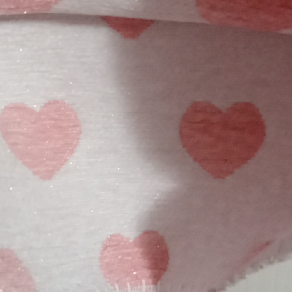 Pink Heart Patterned Table Runner 🩷🩷🩷🩷🩷 - Picture 6 of 6